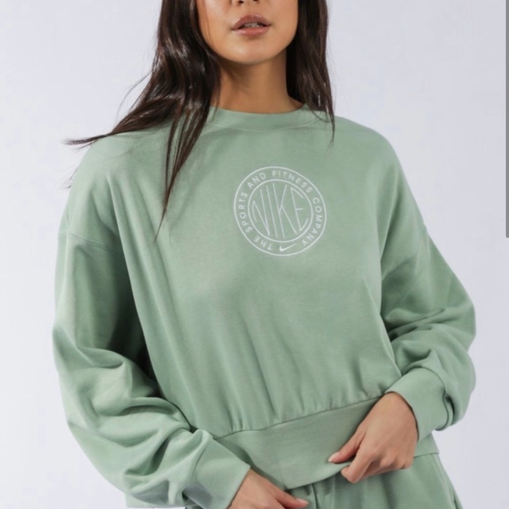 Nike Mint Green Crewneck Sweatshirt